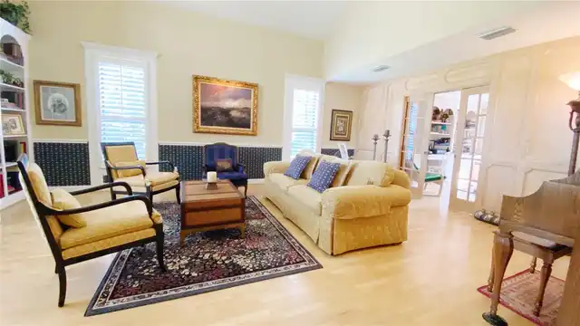 Listing Photo 7