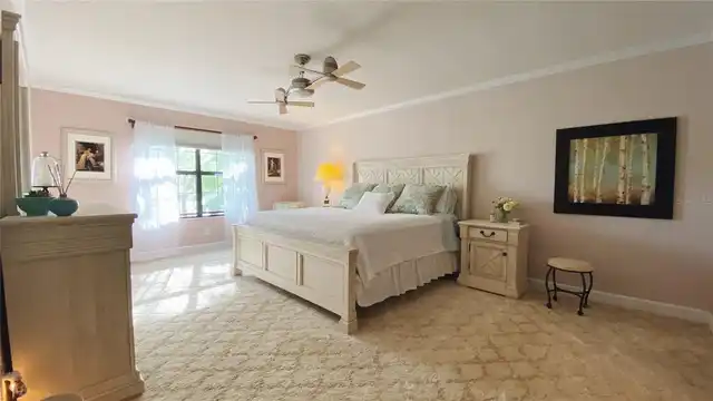 Listing Photo 34