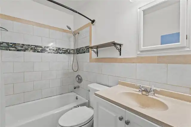 Listing Photo 14
