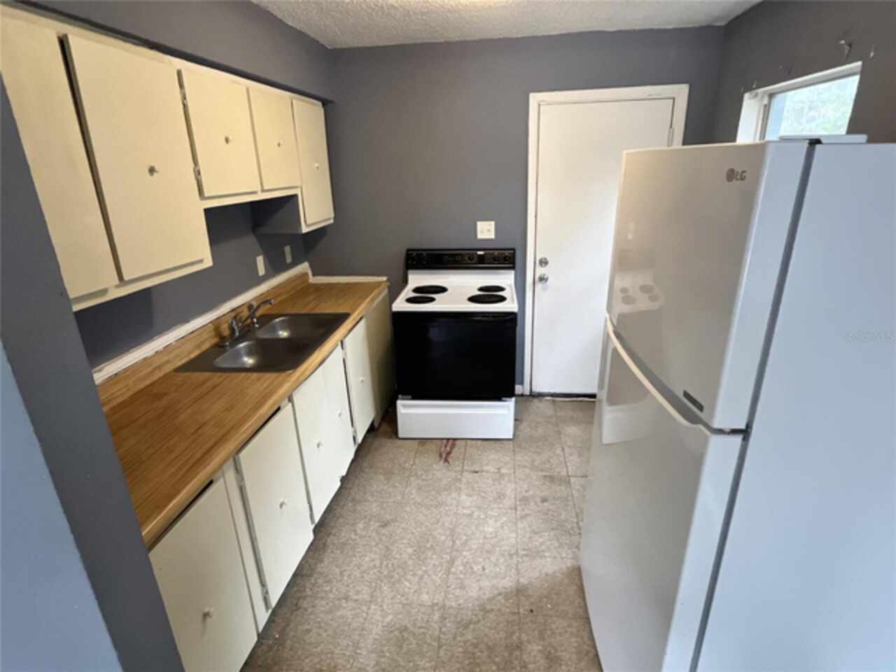 Listing Photo 9