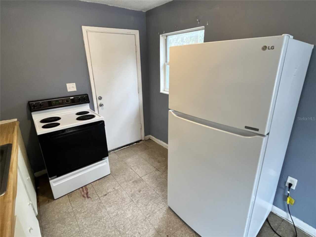 Listing Photo 11