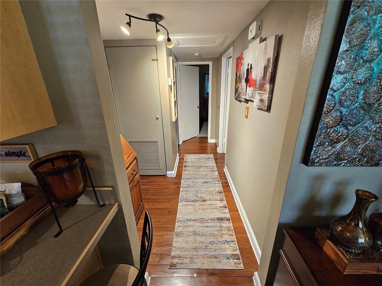 Listing Photo 6