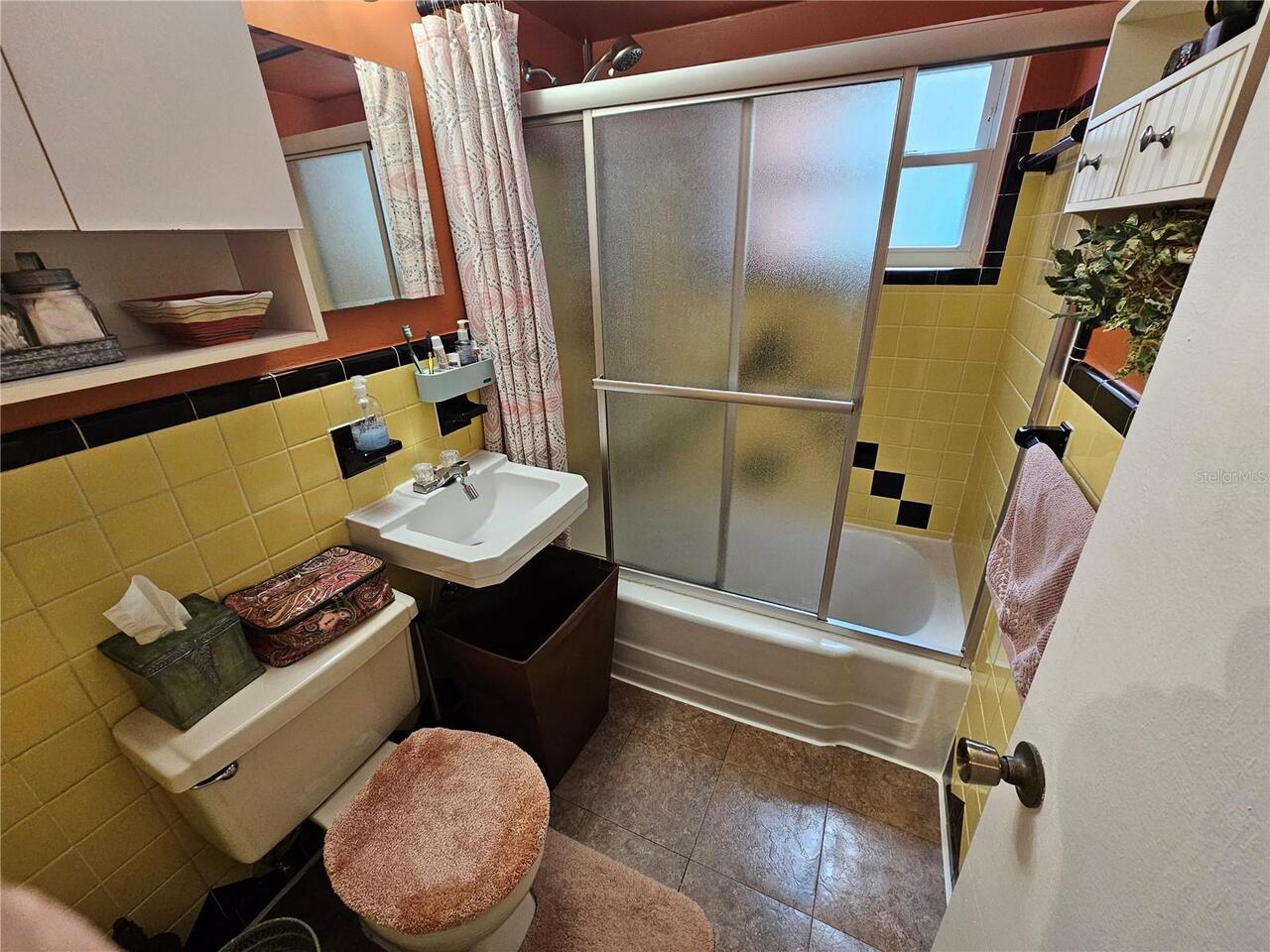 Listing Photo 8