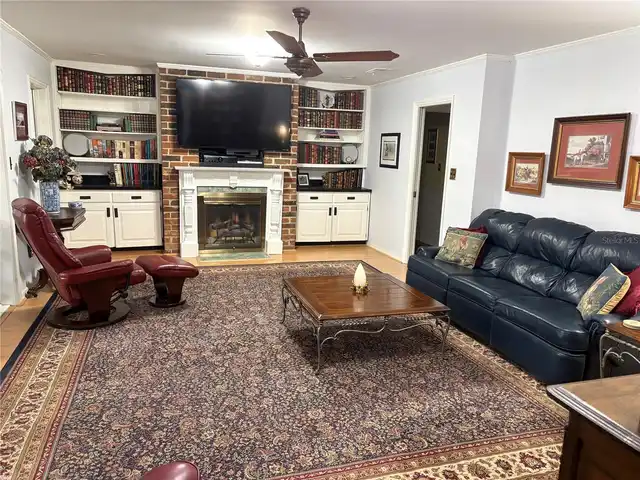 Listing Photo 9