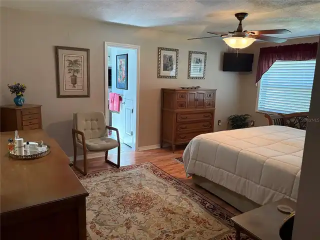 Listing Photo 21