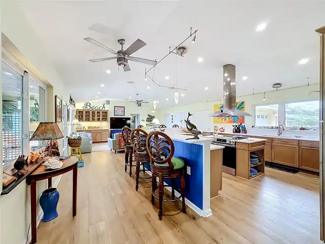 Listing Photo 13