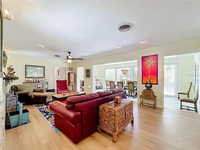 Listing Photo 21