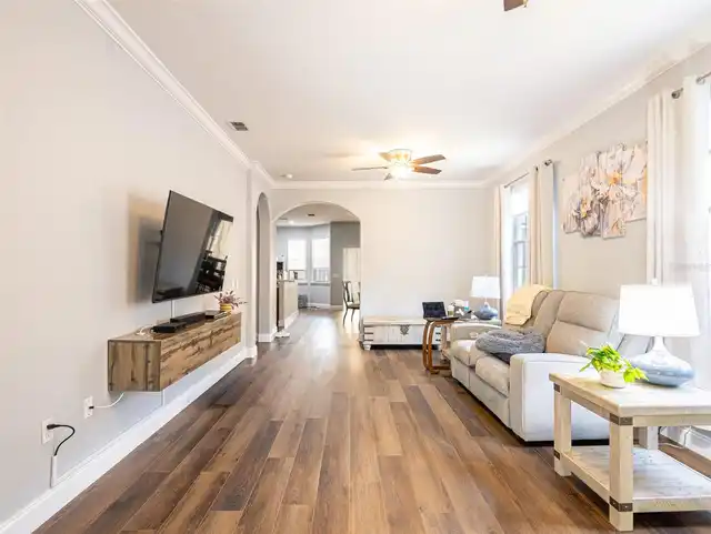 Listing Photo 6