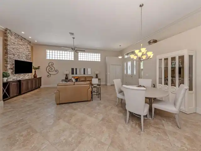 Listing Photo 33