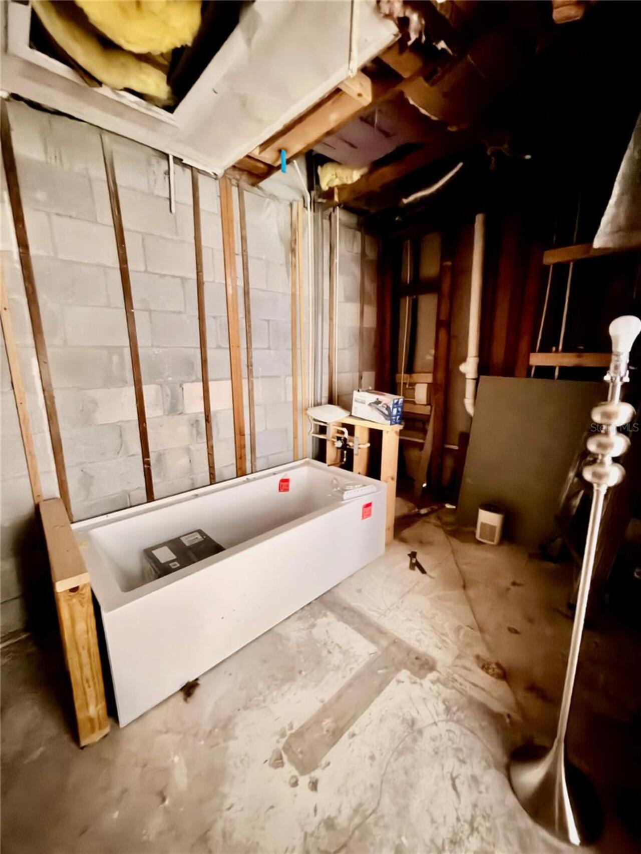 Listing Photo 11