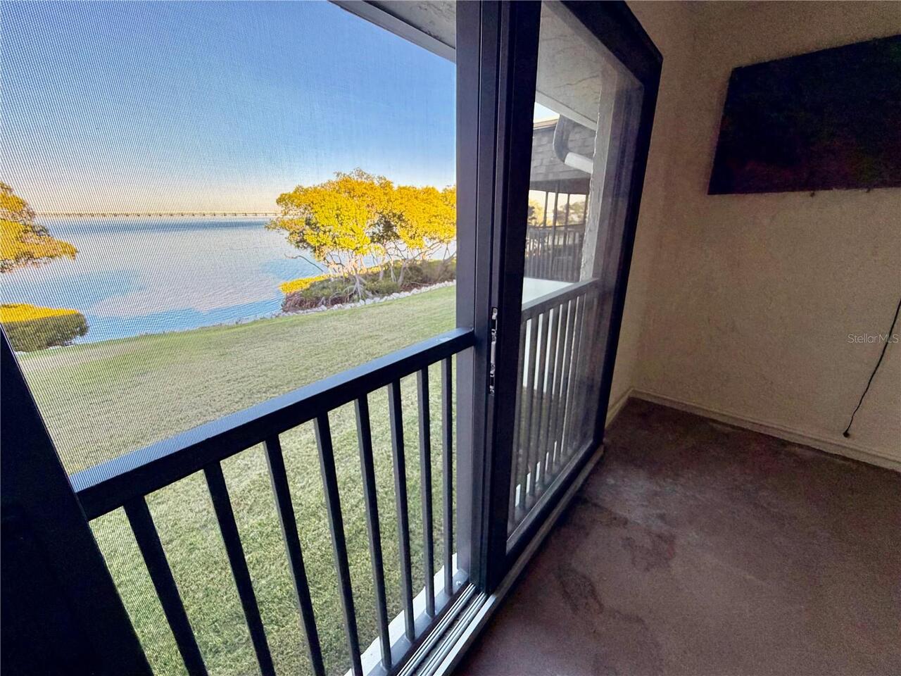 Listing Photo 14
