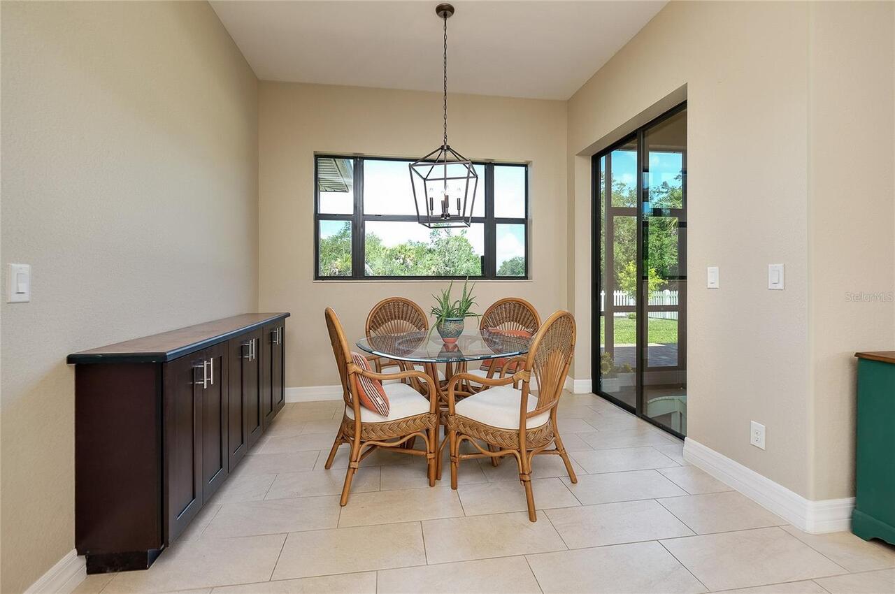 Listing Photo 10