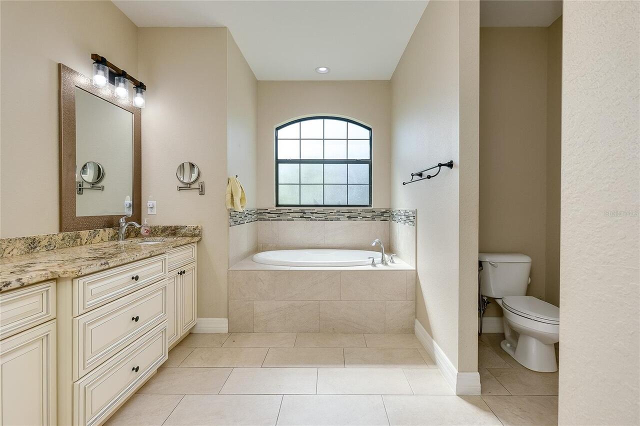 Listing Photo 41