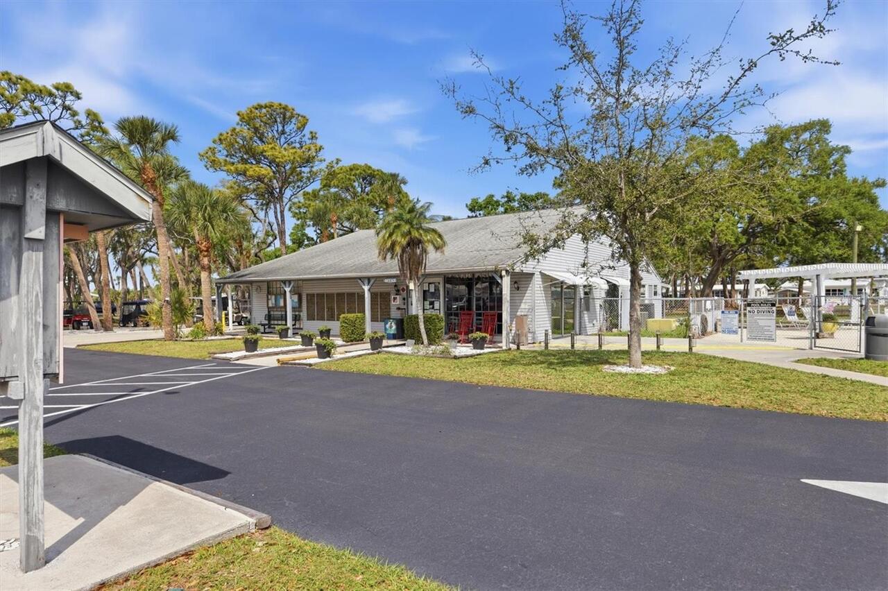 Listing Photo 33