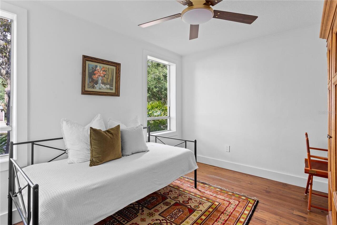 Listing Photo 18