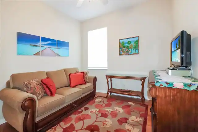 Listing Photo 19