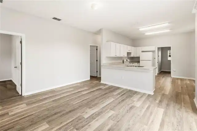 Listing Photo 13