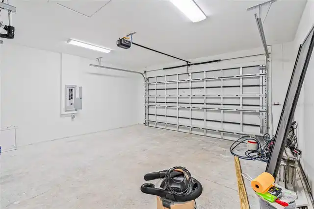 Listing Photo 34