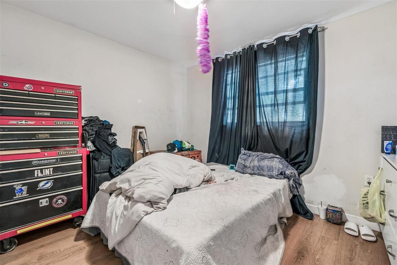 Listing Photo 11