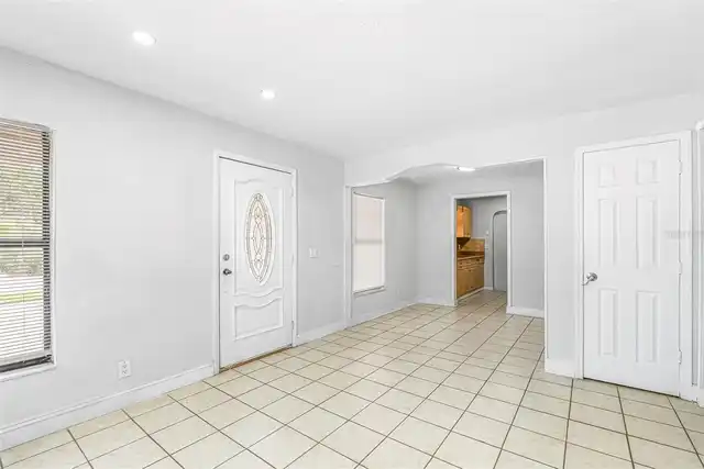 Listing Photo 7