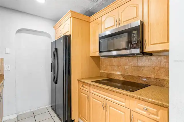 Listing Photo 9