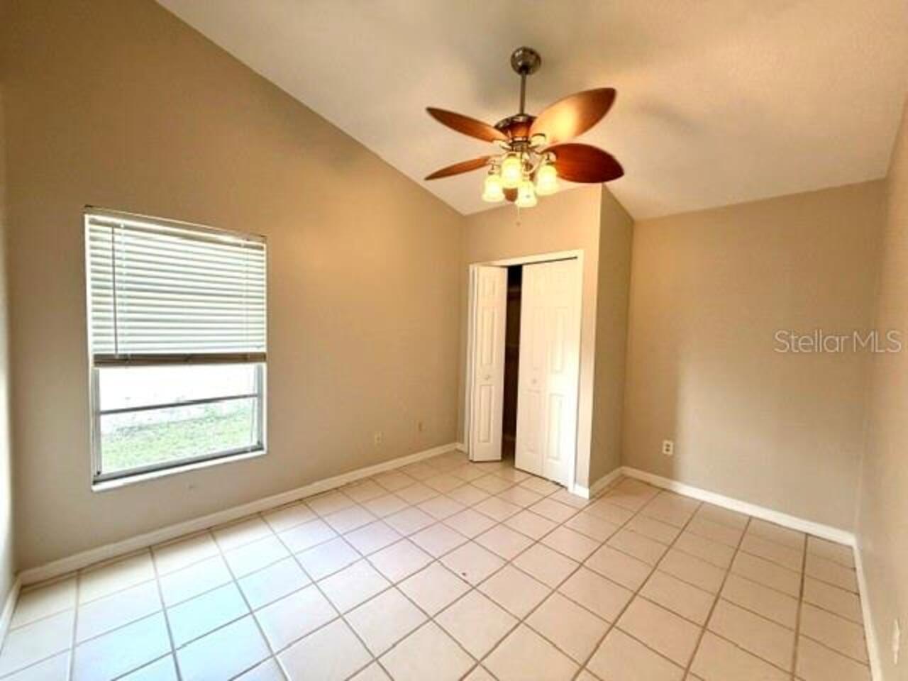 Listing Photo 12