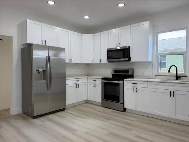 Listing Photo 7