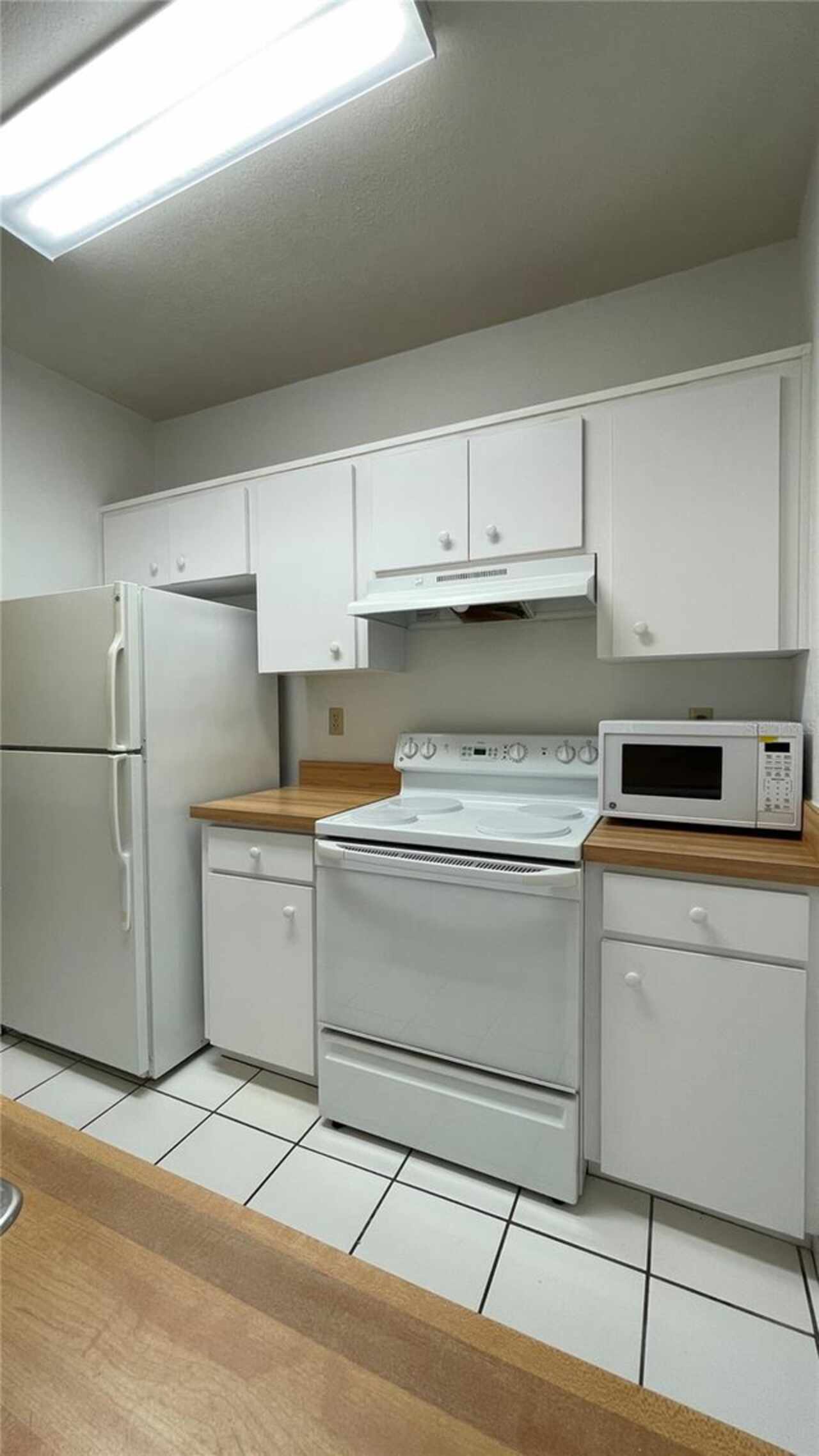 Listing Photo 8
