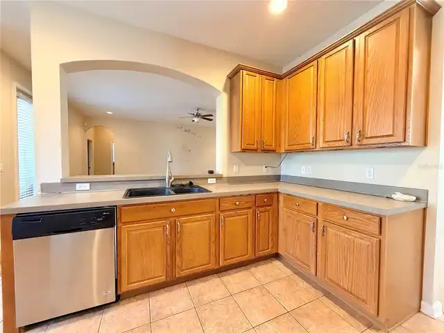 Listing Photo 10