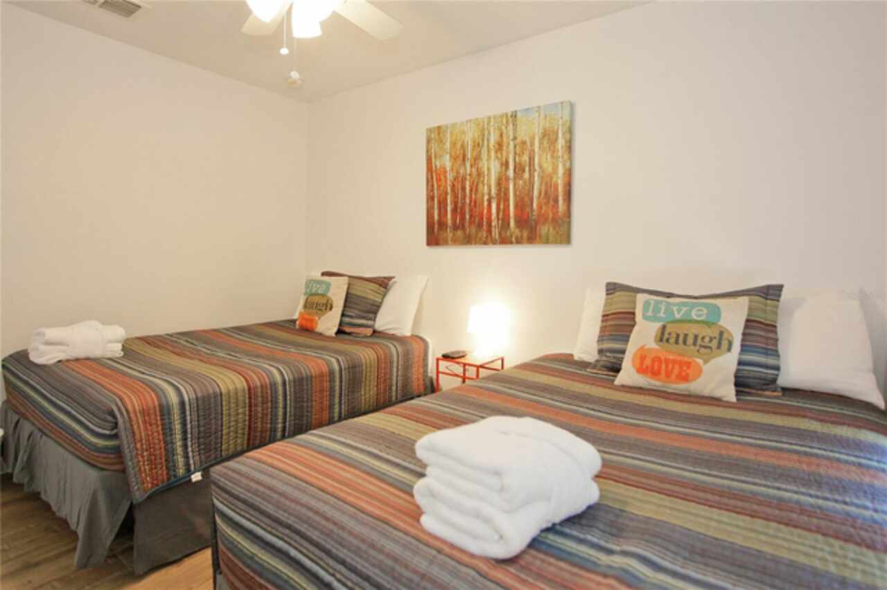 Listing Photo 9
