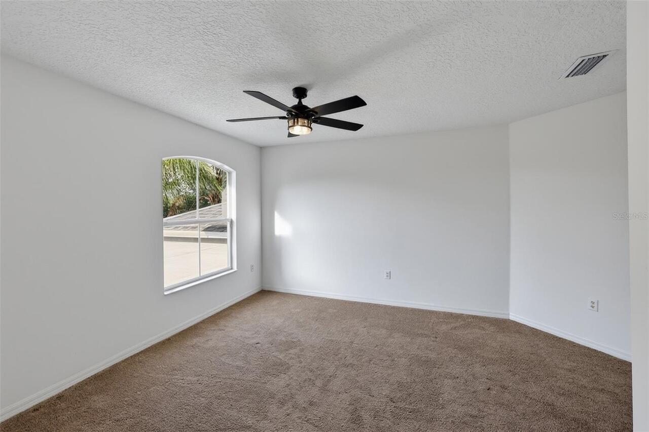Listing Photo 33