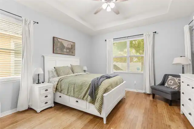 Listing Photo 18