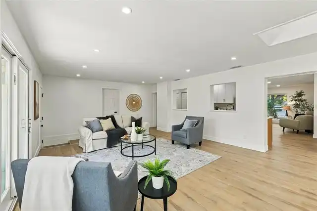 Listing Photo 23