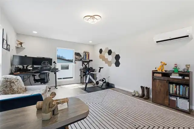 Listing Photo 32