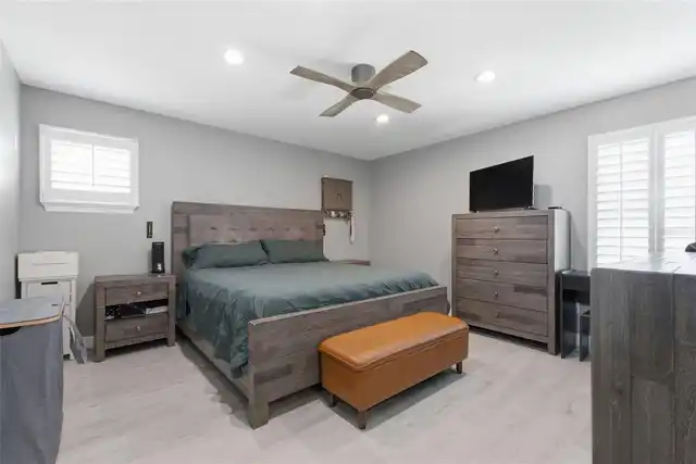 Listing Photo 37