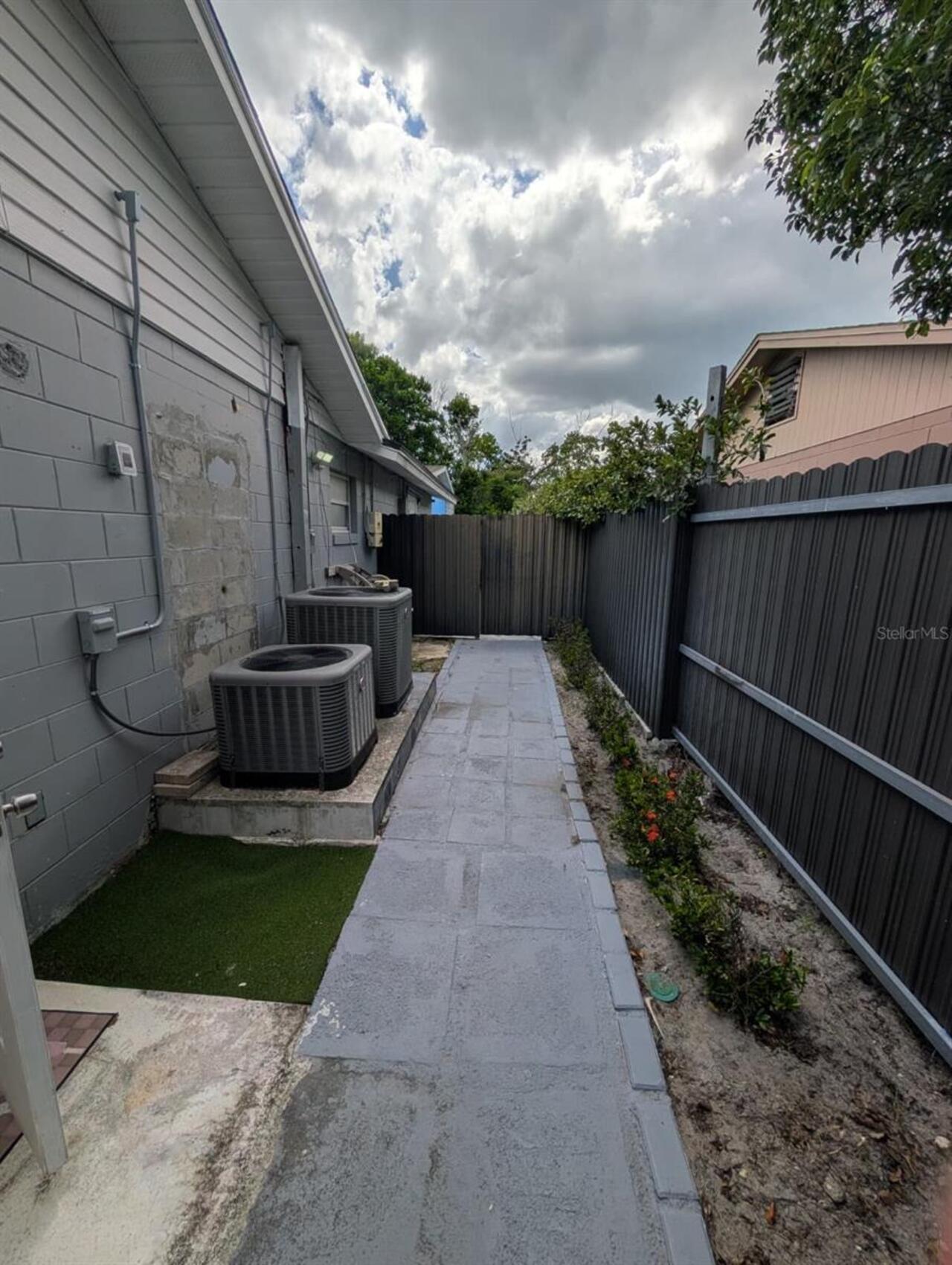 Listing Photo 9
