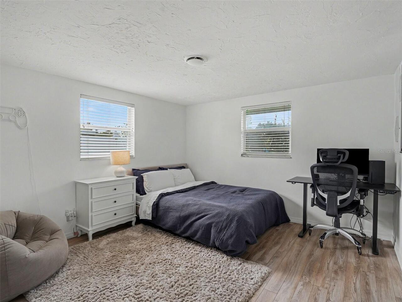 Listing Photo 17