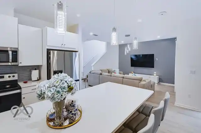 Listing Photo 12