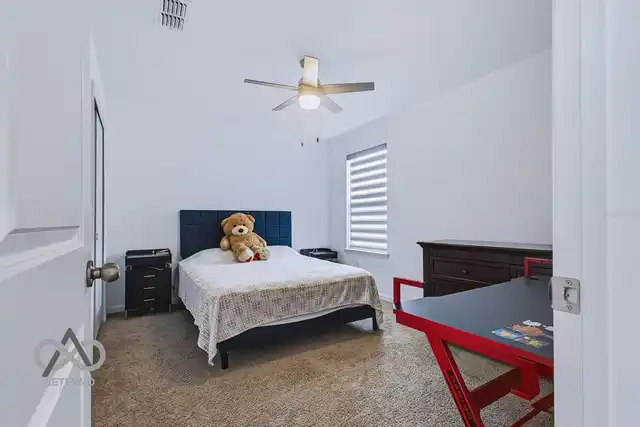 Listing Photo 20