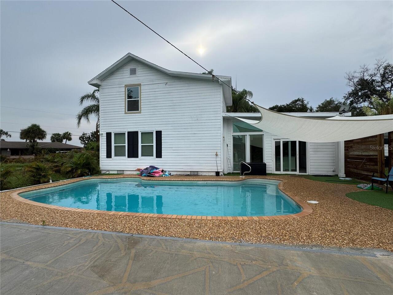 Listing Photo 8