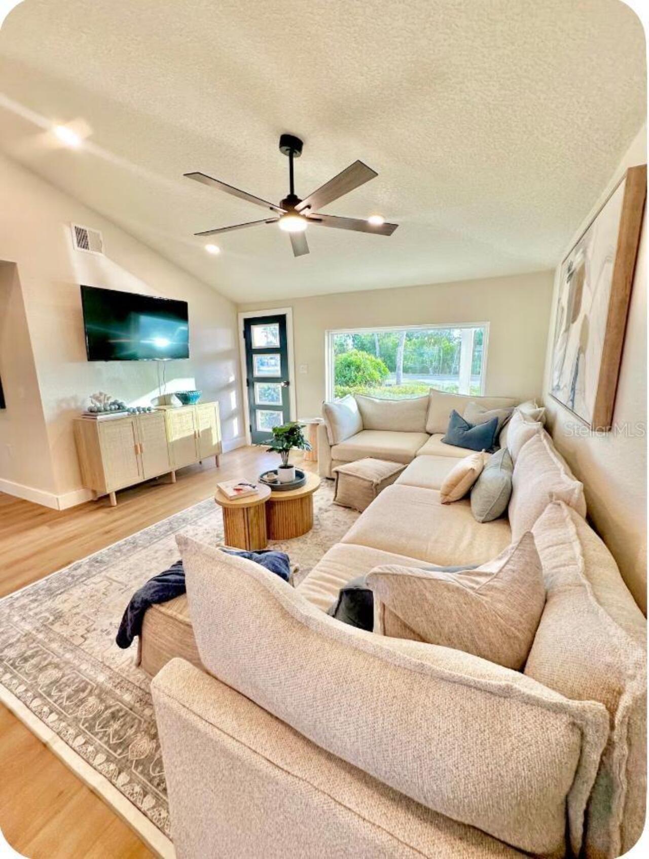 Listing Photo 8