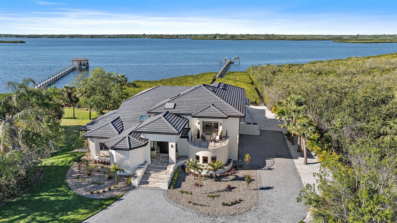 5BR, Home, 5BA, $4,999,999
Read More