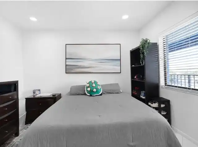Listing Photo 15