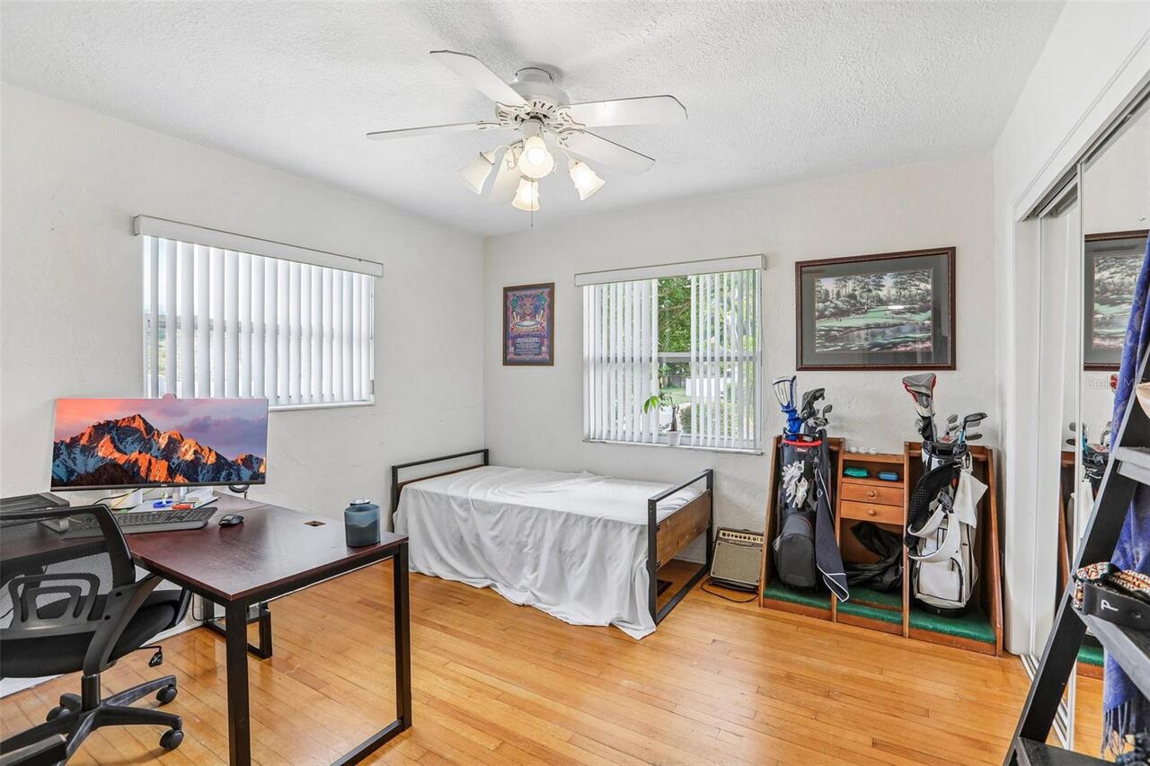 Listing Photo 17