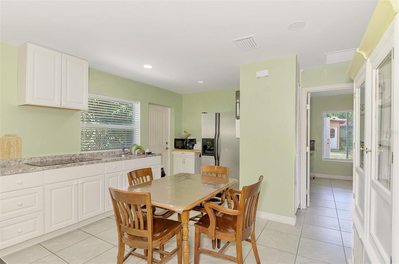 Listing Photo 10