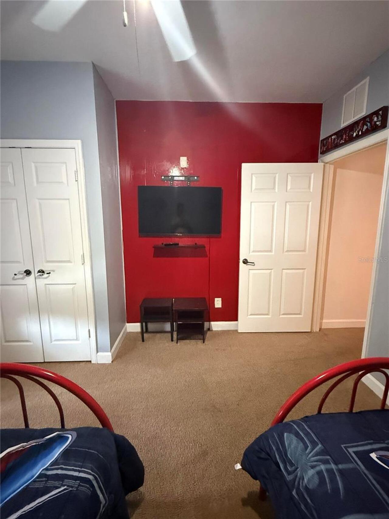 Listing Photo 10