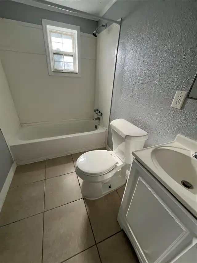 Listing Photo 7