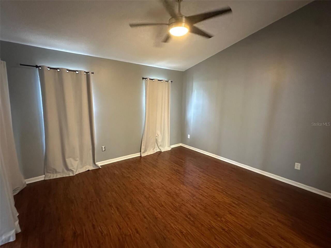 Listing Photo 8