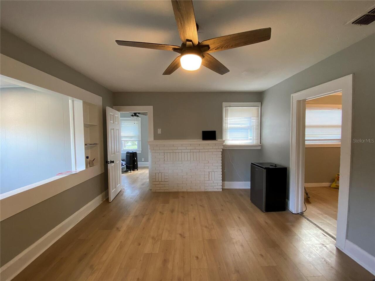Listing Photo 11