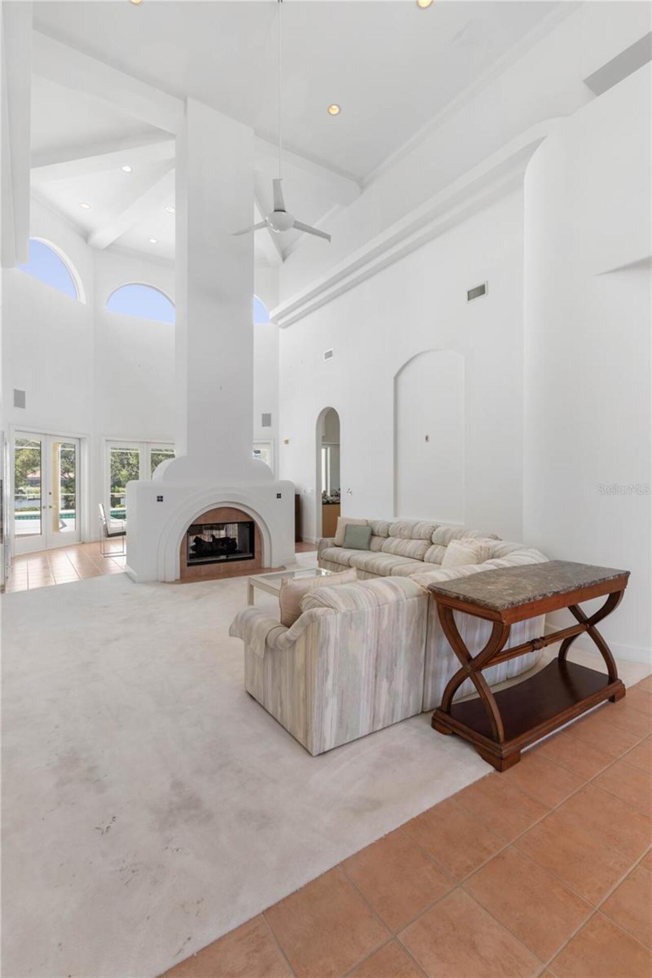 Listing Photo 12